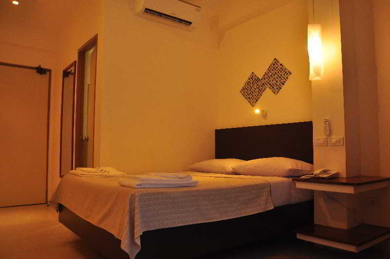 Signature Boracay South 3*